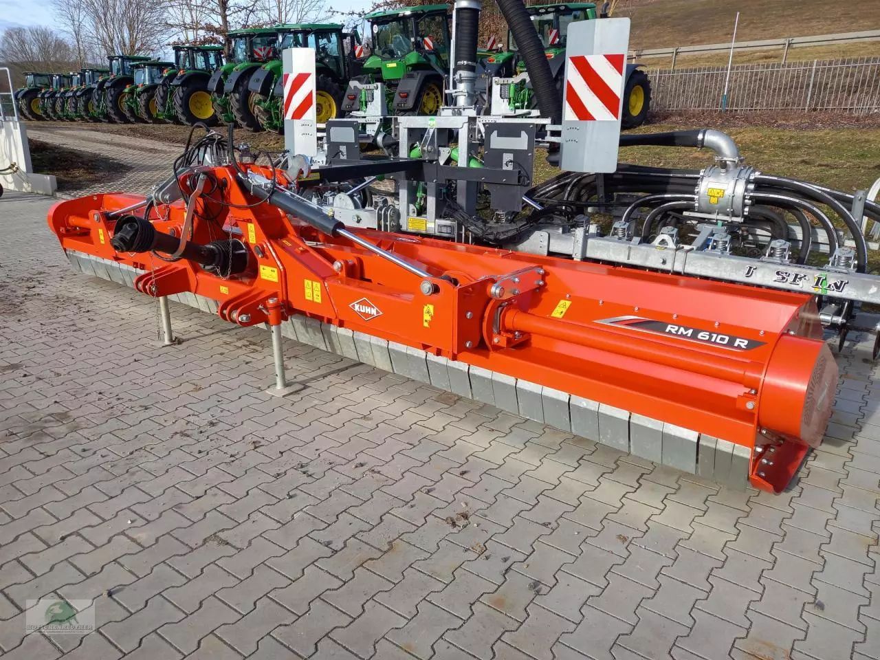 E-FARM: Kuhn RM 610 R - Topper - id QCRMDAC - €30,900 - Year of construction: 2023 - Germany