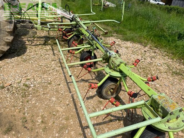 E-FARM: Claas Volto 870 - Karuzelowy przetrząsacz do siana - id WLK9ZGC - 5600 € - Rok produkcji: 2009 - Francja