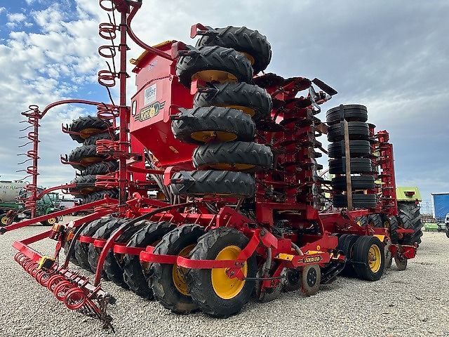 VÄDERSTAD rapid rda 600s drillmaschine Siewnik rzędowy/agregat uprawowo-siewny 34 500 €