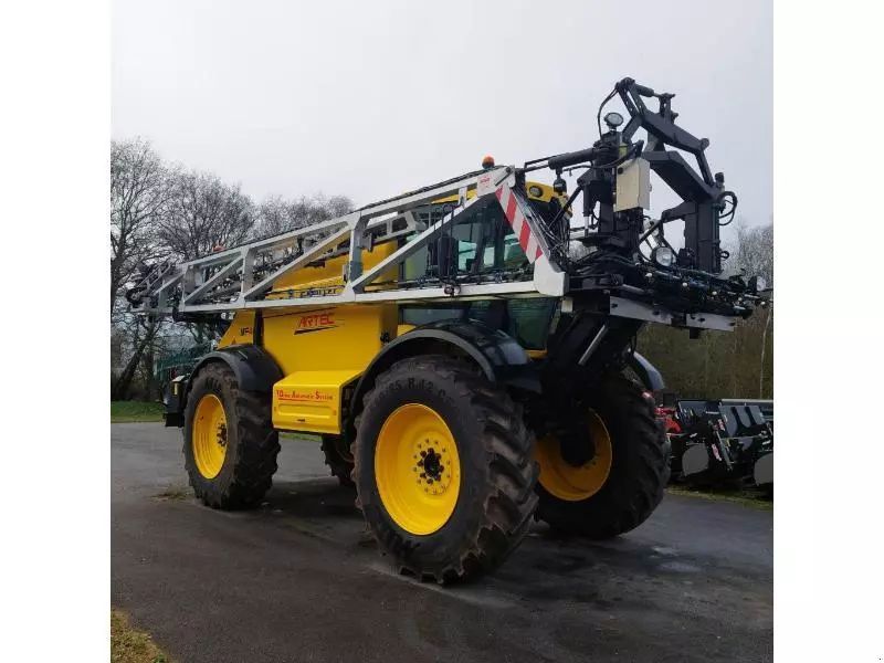 E-FARM: sonstige f40 - Sprayer - id EJEPZEU - Year of construction: 2021 - Engine hours: 2,399,France