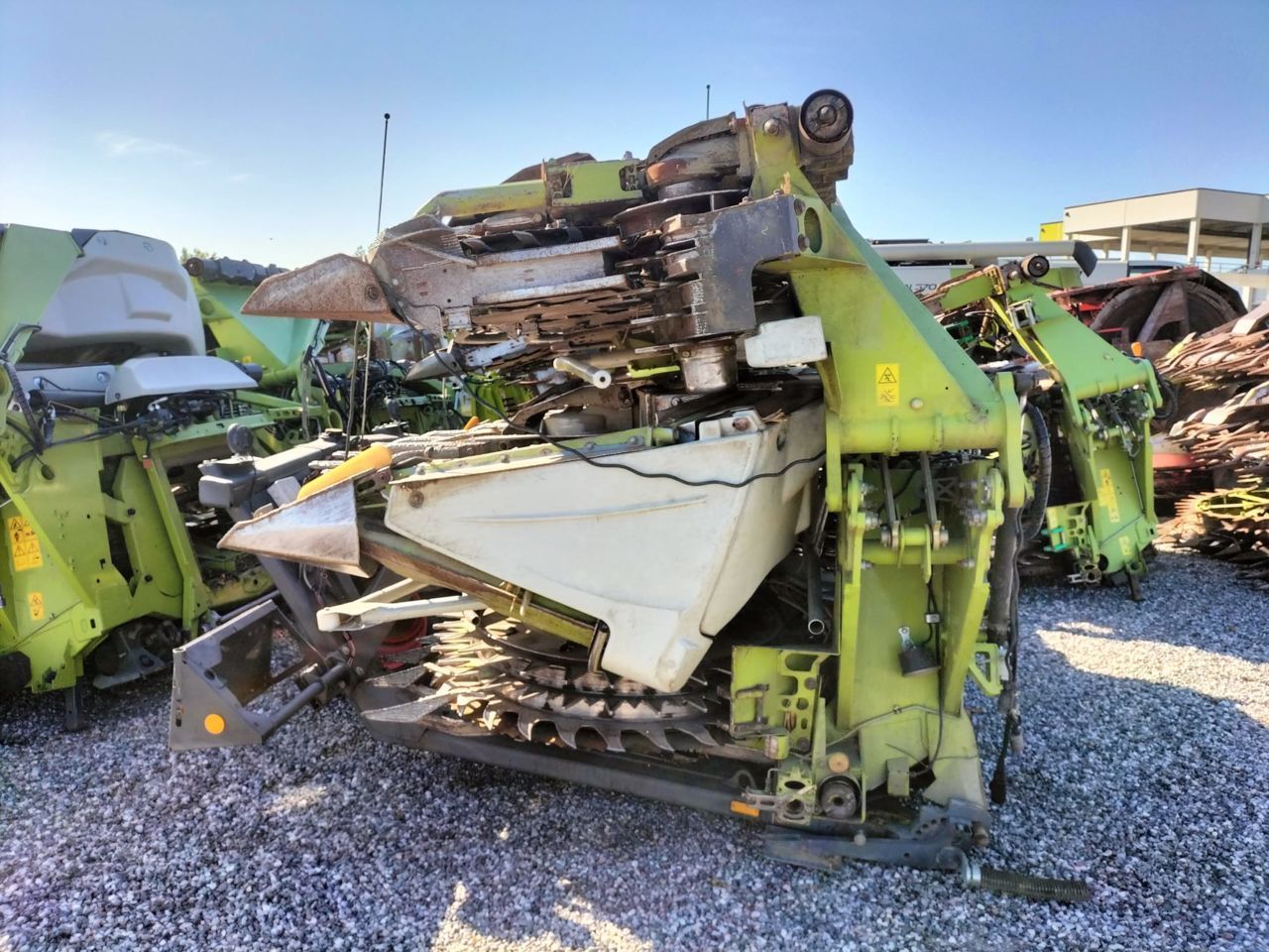 E-FARM: Claas Orbis 900 - Hedery do kombajnów zbożowych/sieczkarni - id SFECTF6 - 25 000 € - Rok produkcji: 2012 - Włochy