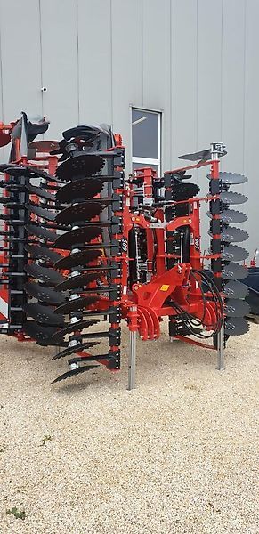 E-FARM: Premium Ltd giant 500/kurzscheibenegge/5 m - Herse à disques et disque compact - id PH7E8U9 - 16 900 € - Année: 2024 - Allemagne