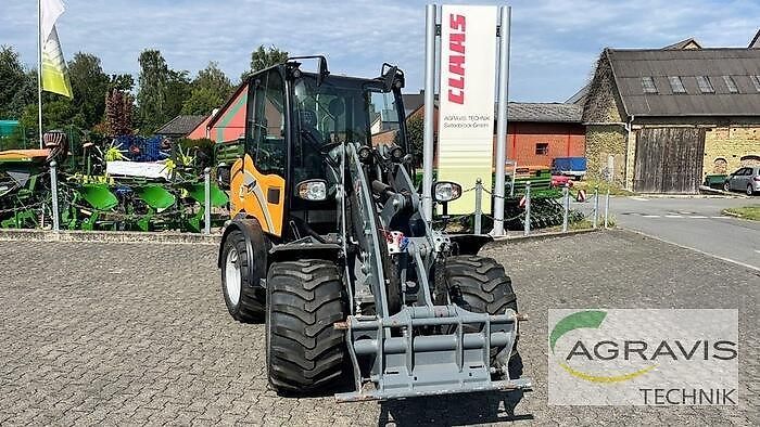 E-FARM: Giant g5000 - Gummiged - id 1PZ82S3 - 63.900 € - Produktionsår: 2023 - Motortimer: 113,Motoreffekt (HP): 75,Tyskland