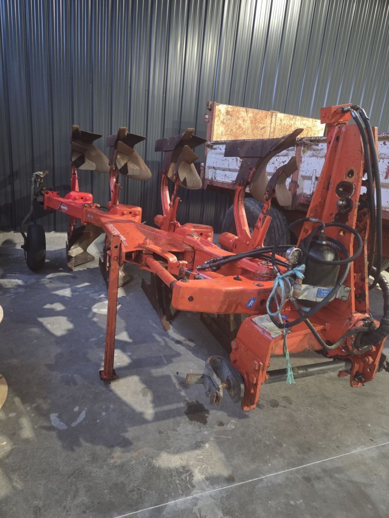 Kuhn master 120 Pług 6800 €