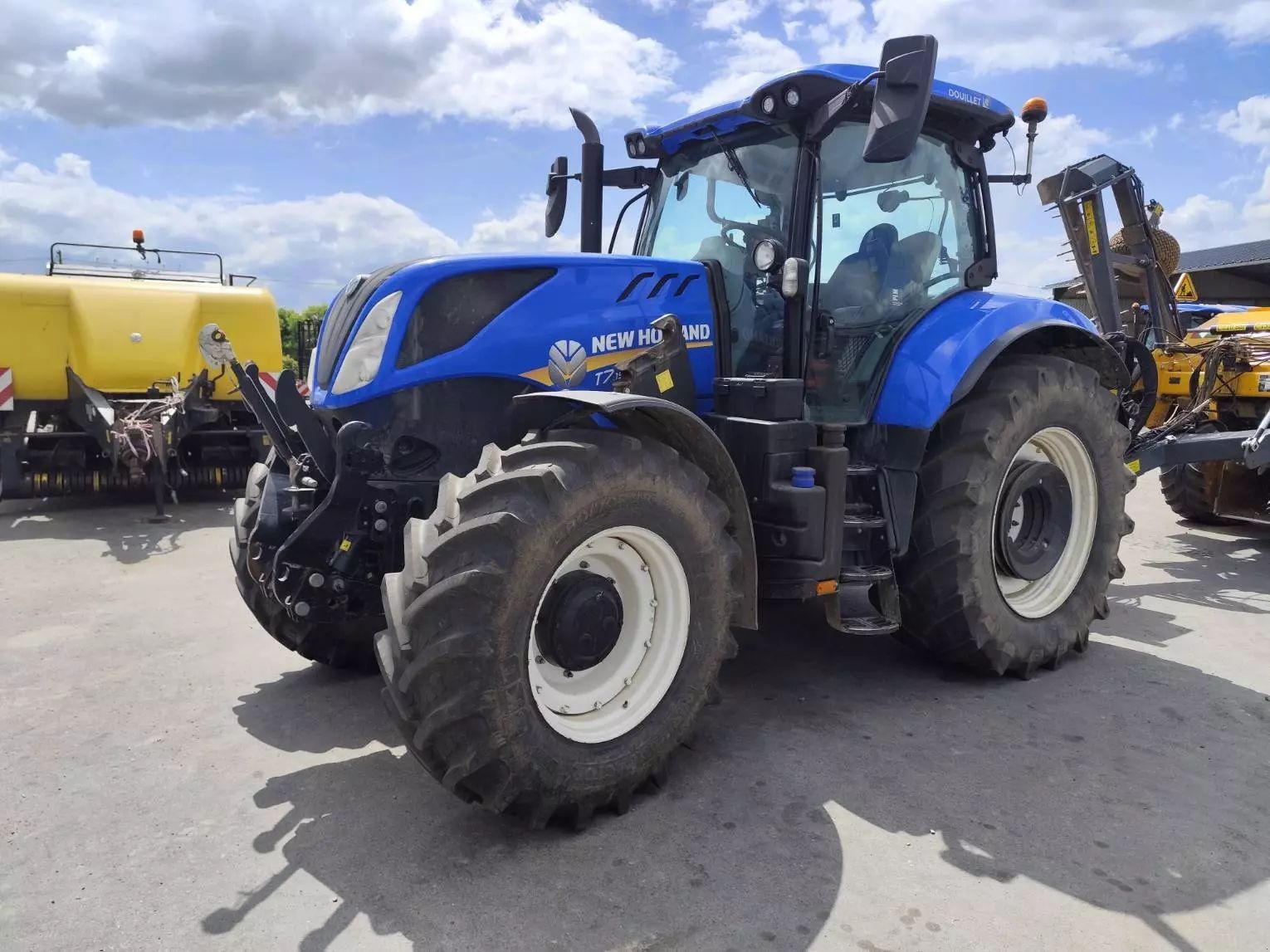 E-FARM: New Holland T7.190 - Τρακτέρ - id ATQIHJP - 72.000 € - Χρονία: 2019 - Μετρητής ωρών: 3.219,Ισχύς κινητήρα: 165,Γαλλία