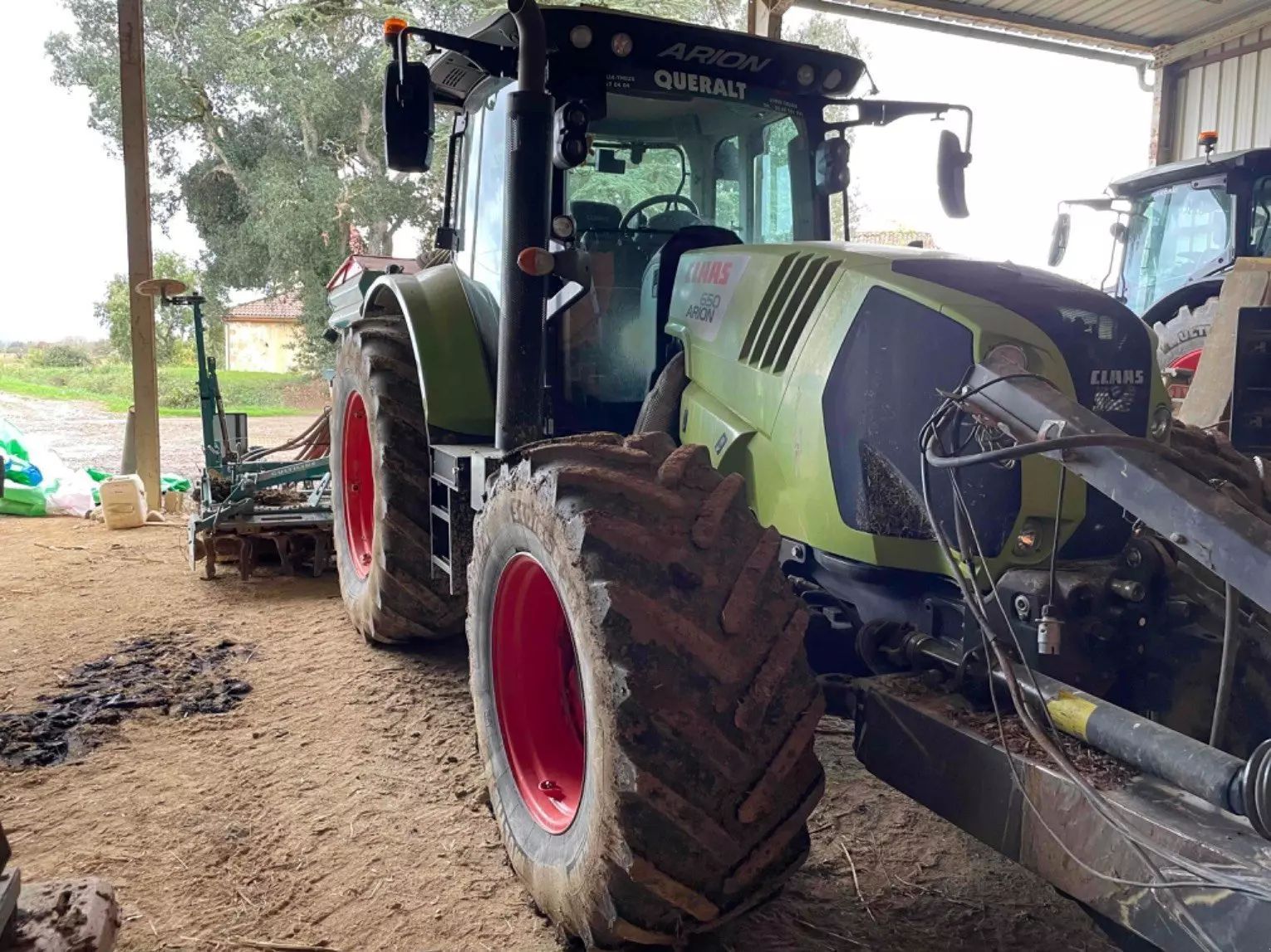 E-FARM: Claas Arion 650 - Τρακτέρ - id QGPHP4V - 65.000 € - Χρονία: 2015 - Μετρητής ωρών: 5.780,Ισχύς κινητήρα: 185,Γαλλία