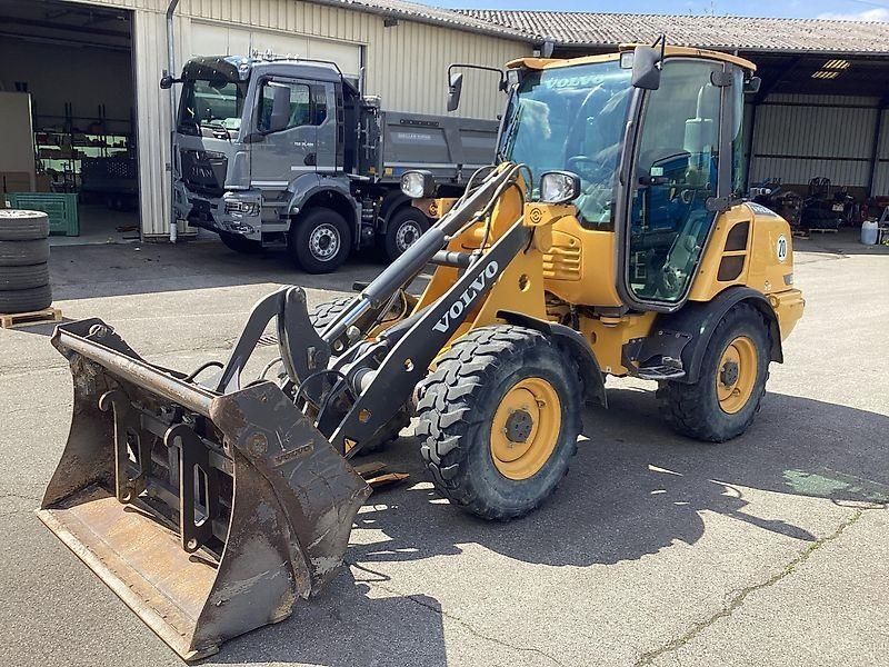 VOLVO l20f radlader hydr. sw 4:1 klappschaufel gabel Wheel loader €32,000