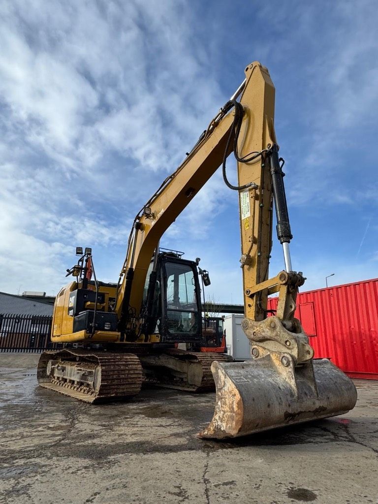 Caterpillar 312 e Excavadora de orugas 37.975 €