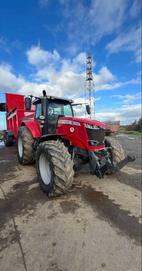 Massey Ferguson 7720 Tractor €68,000