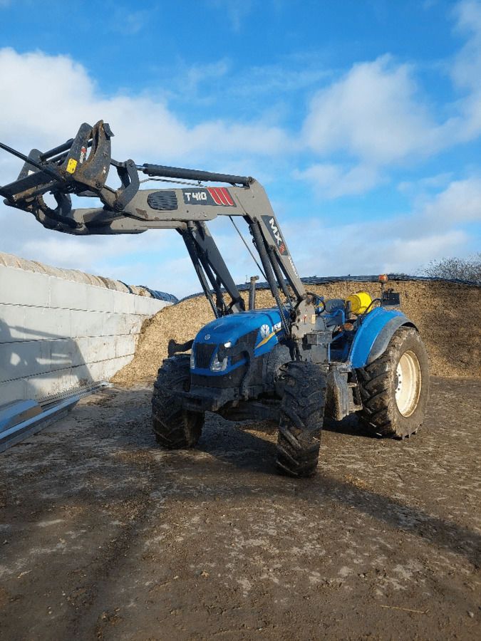 New Holland T5.105 Tractor €39,000
