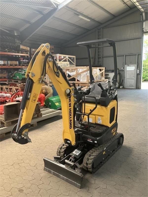 New Holland E12D Mini excavator €24,756
