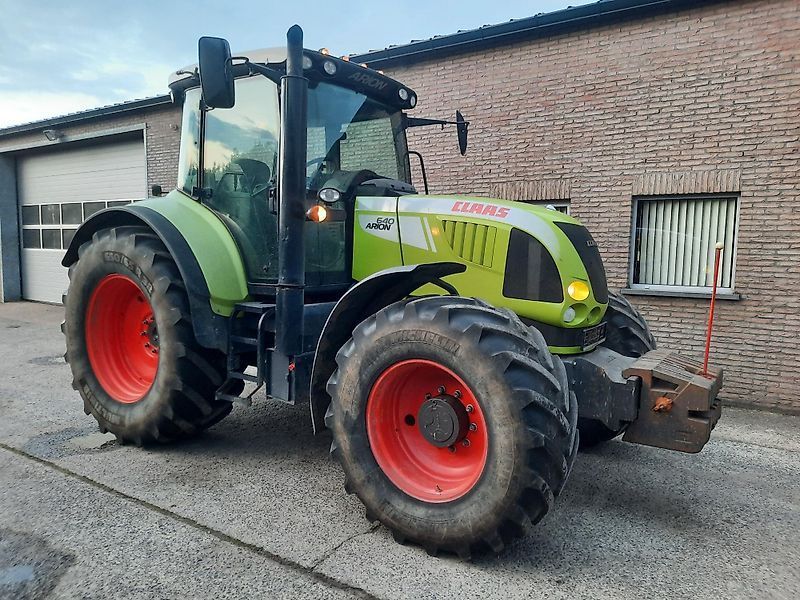 Claas Arion 640 Τρακτέρ