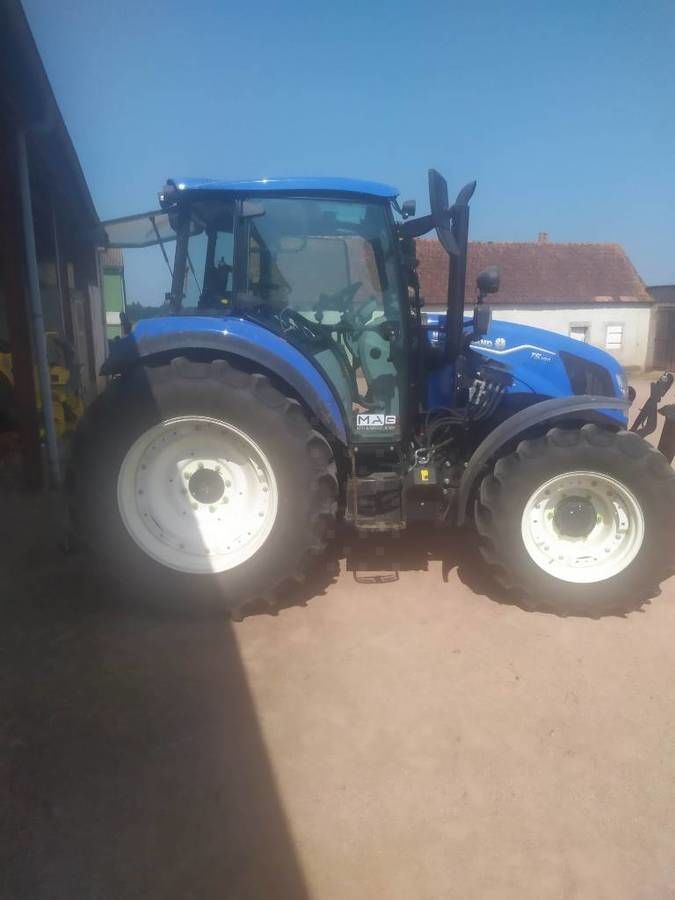 E-FARM: New Holland T5.100 - Trattore - id TSQEVUF - 59.000 € - Anno di costruzione: 2024 - Potenza del motore: 100,Francia