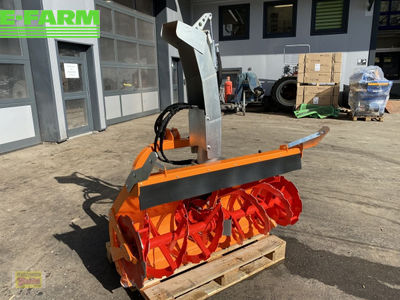 E-FARM: Other l 1400 profi - Municipal equipment - id NXXFQKM - €5,825 - Year of construction: 2022