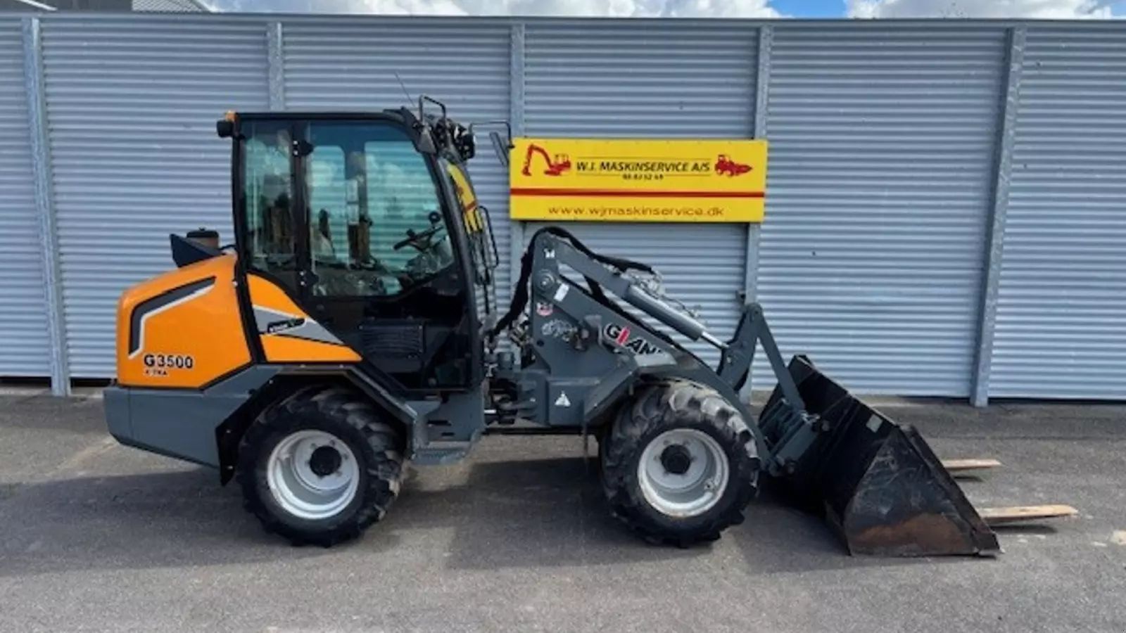 Giant G3500 Ładowarka kołowa 43 891 €