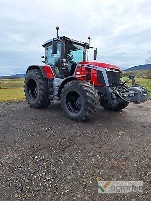 Massey Ferguson 8S.305 Tractor €143,000