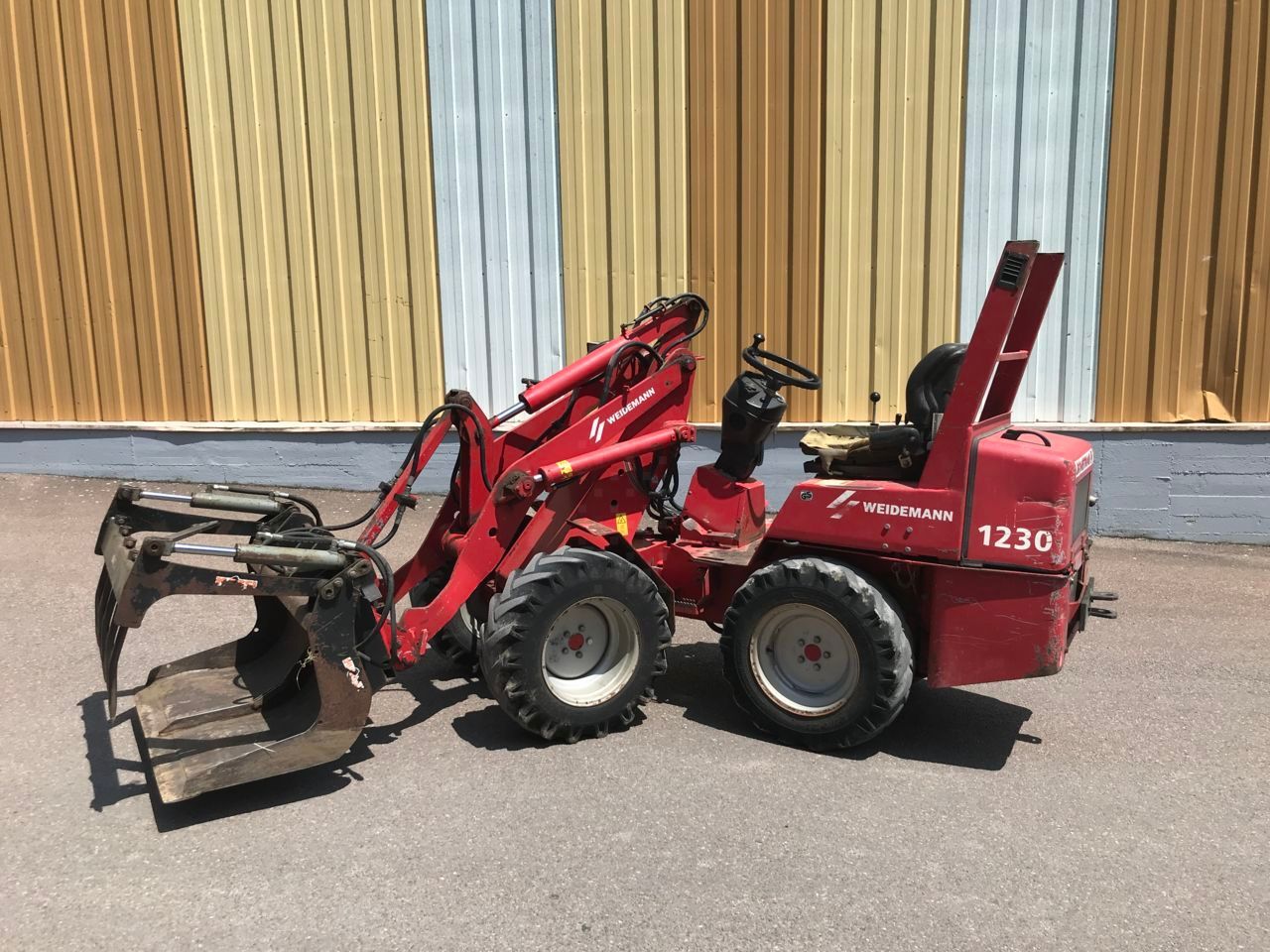 E-FARM: Weidemann 1230 - Mini-chargeuse - id FZKQEWH - 15 000 € - Année: 2012 - France