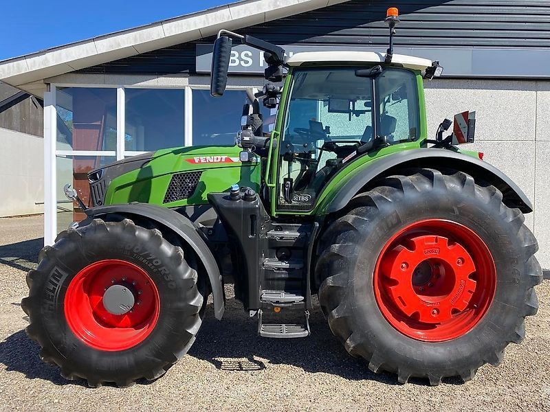 Fendt 728 Vario Tractor €262,836