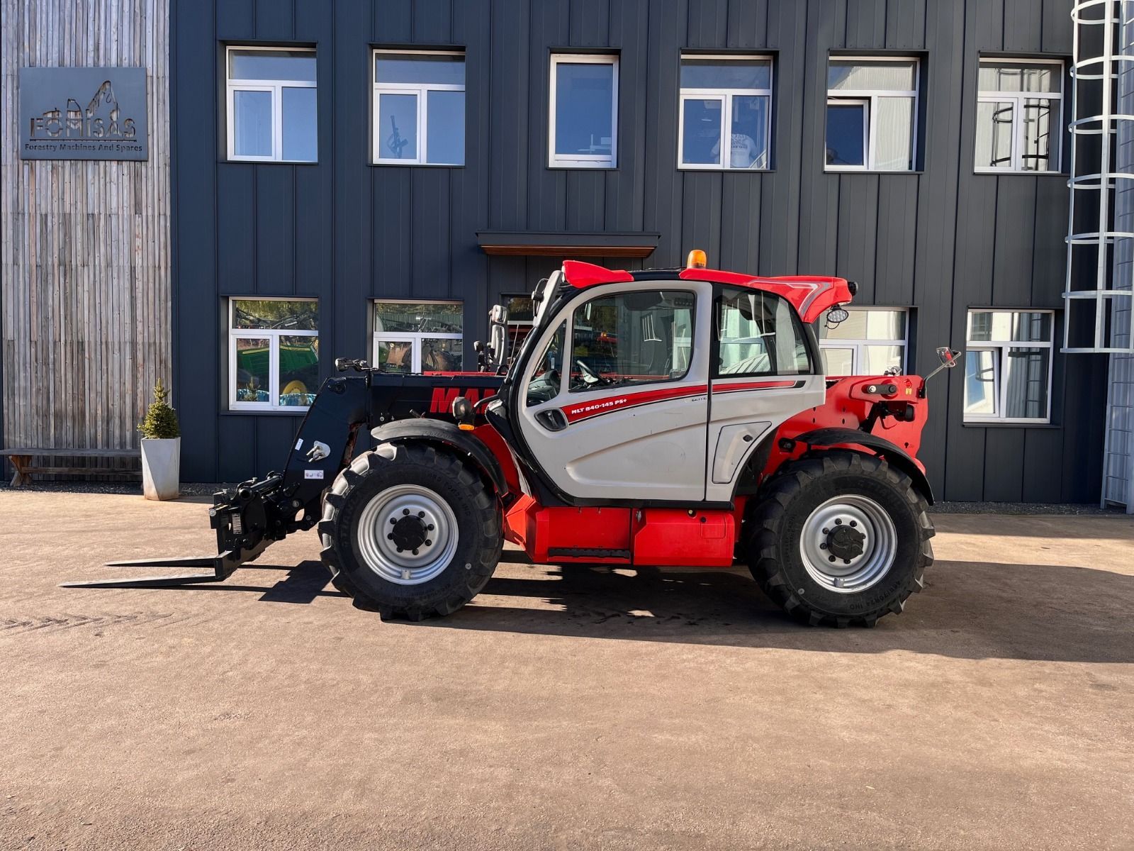 Manitou MLT 840 Telehandler €54,500