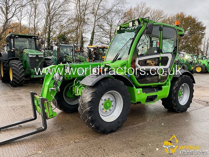 Merlo TF 42.7 CS-140 Chargeur télescopique  45 888 €