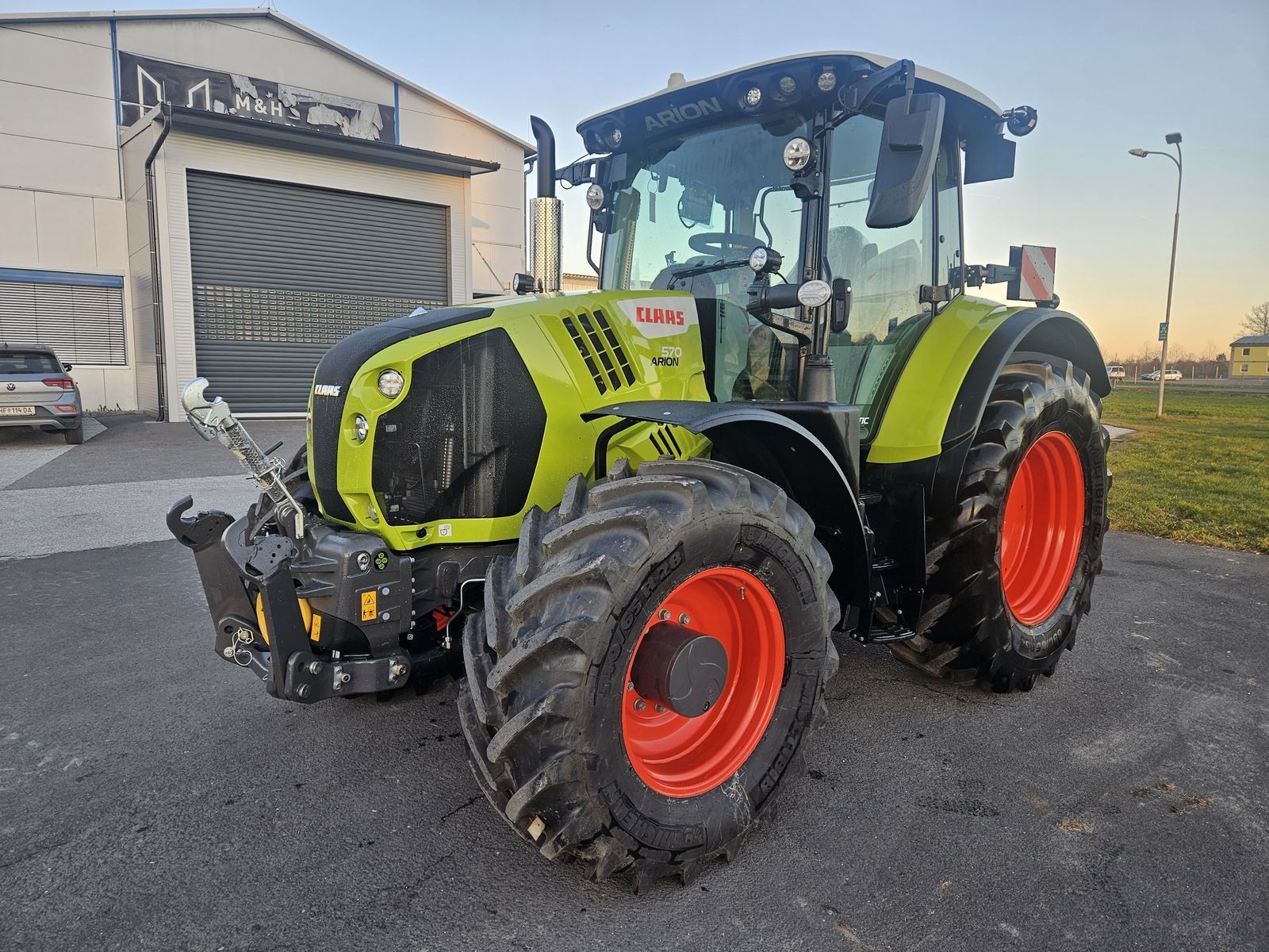 Claas Arion 570 CMATIC Traktor 164.580 €