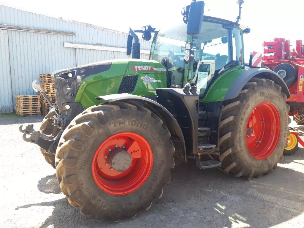 E-FARM: Fendt 726 Vario - Tracteur - id TFLST7J - 225 000 € - Année: 2023 - Lecture du nombre d'heure: 526,Puissance du moteur (chevaux): 260,France