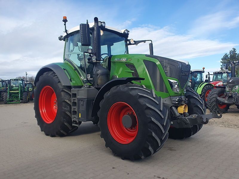 Fendt 824 Vario Profi Plus Traktor 79 620 EUR