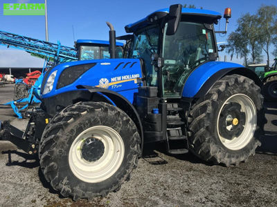 E-FARM: New Holland T7.270 - Tractor - id IVUPG35 - €117,000 - Year of construction: 2018 - Engine hours: 3,056,Engine power (HP): 260,France