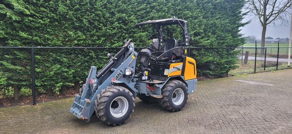 Giant g2500 hd Ładowarka kołowa 36 950 €