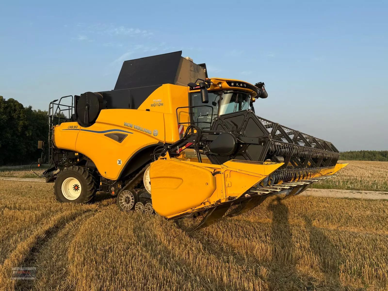 New Holland CR 8.90 Intellisense Mähdrescher 259.900 €