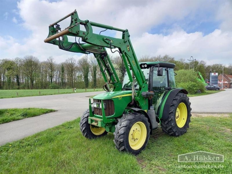 John Deere 5415 tractor €28,900