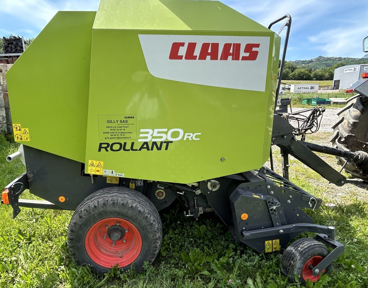 E-FARM: Claas Rollant 350 RC - Empacadora - id 9AL9N97 - 24.500 € - Año: 2015 - Las balas producidas: 15.480,Francia