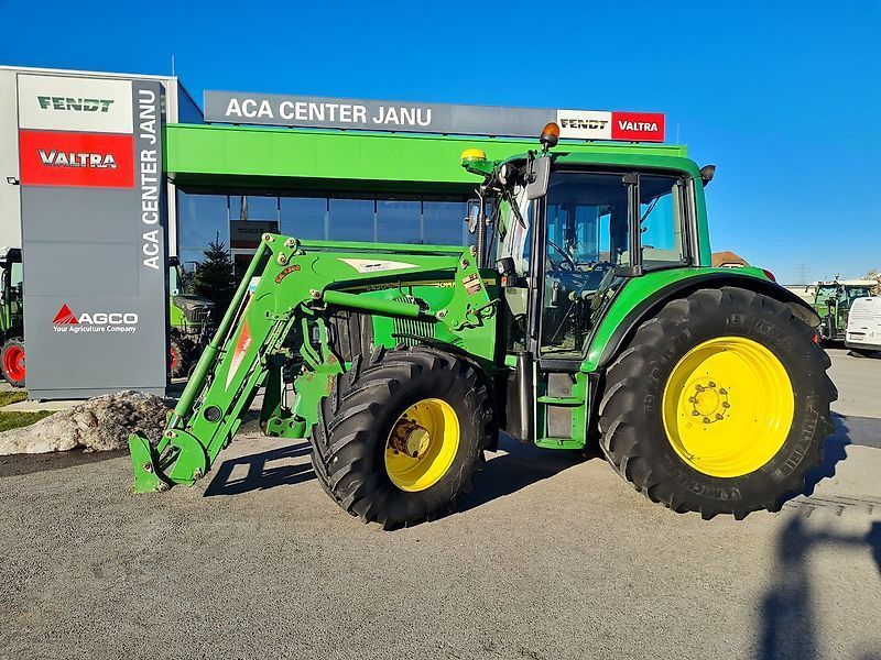 E-FARM: John Deere 6420S Premium Plus - Tracteur - id RVRVFWH - 55 752 € - Année: 2002 - Lecture du nombre d'heure: 8 392,Puissance du moteur (chevaux): 125,Autriche