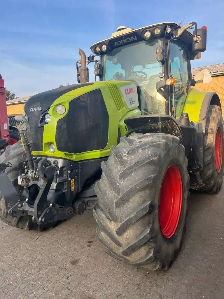 E-FARM: Claas Axion 830 CMATIC - Tractor - id FUGVZLW - €75,697 - Year of construction: 2015 - Engine hours: 5,350,Engine power (HP): 235,Denmark