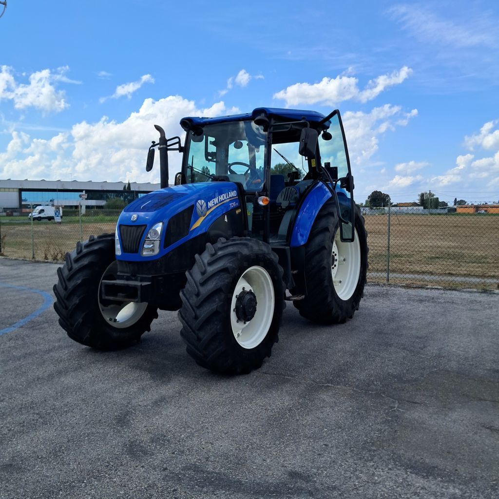 New Holland T5.115 Traktor 29 500 €