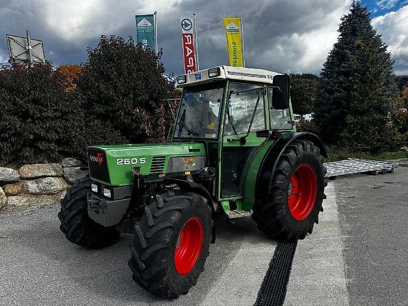 Fendt Farmer 260 S Traktor 24 583 €