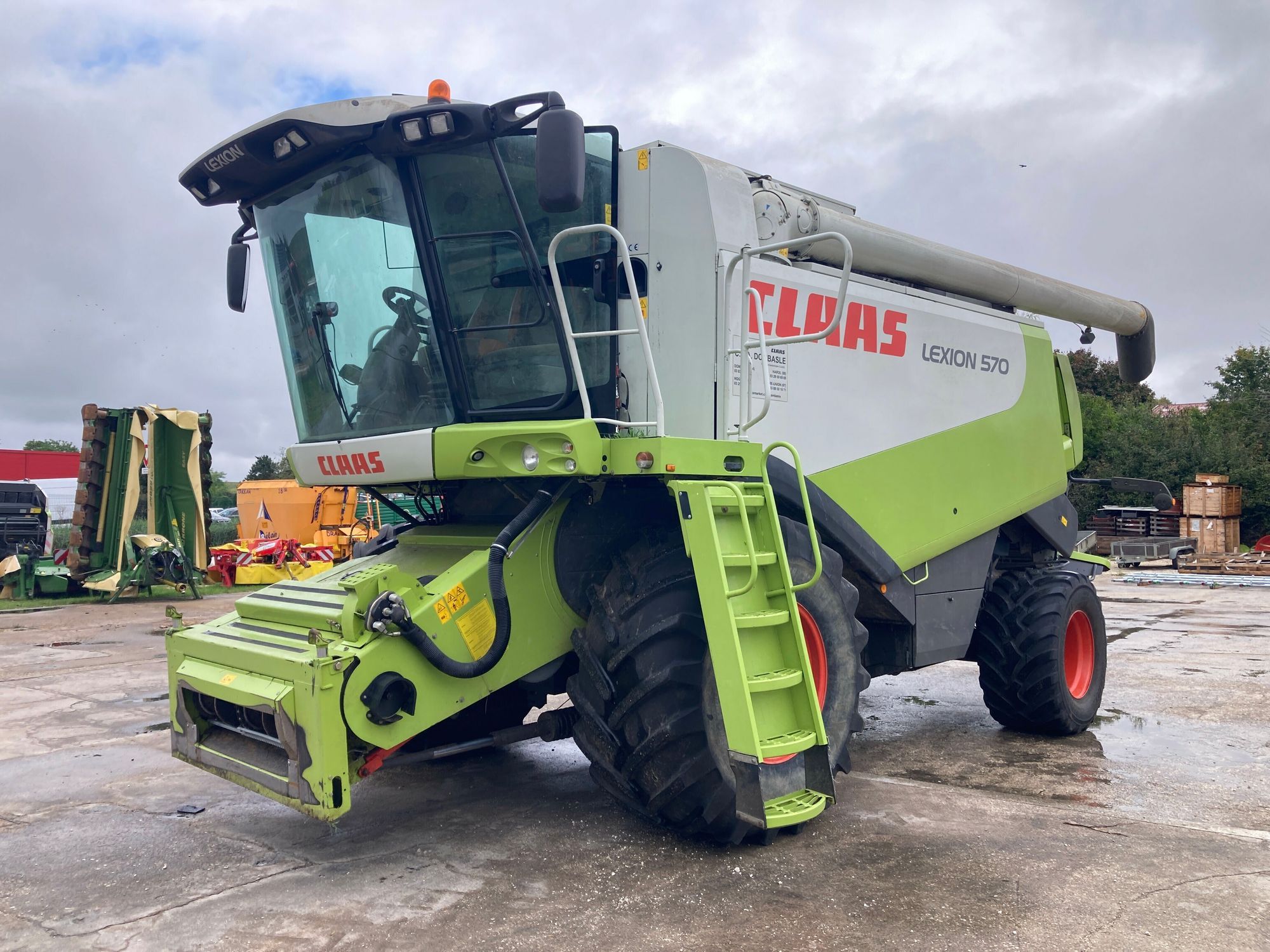 Claas Lexion 570 Combine harvester €79,000