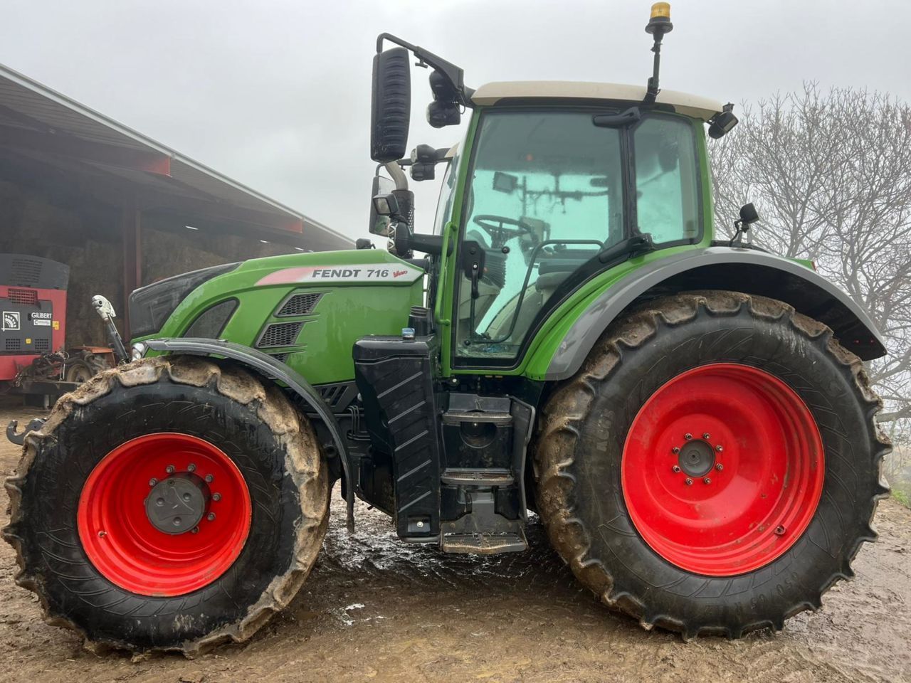 Fendt 716 Vario Profi+ Tractor €85,000