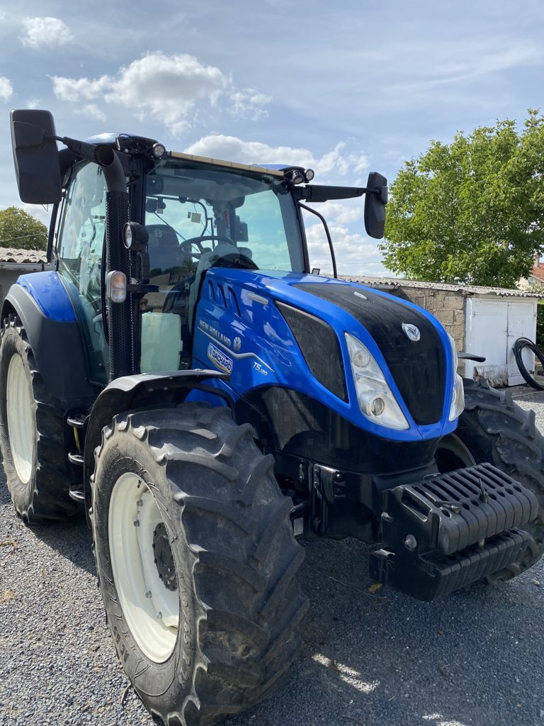 E-FARM: New Holland T5.120 - Traktor - id F3GIJ4K - 58 000 € - Rok produkcji: 2023 - Motogodziny: 2280,Moc silnika: 120,Francja