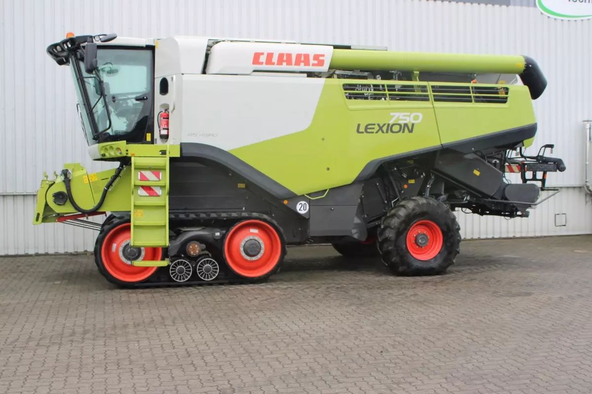 Claas Lexion 750 Terra Trac Combine harvester €229,000