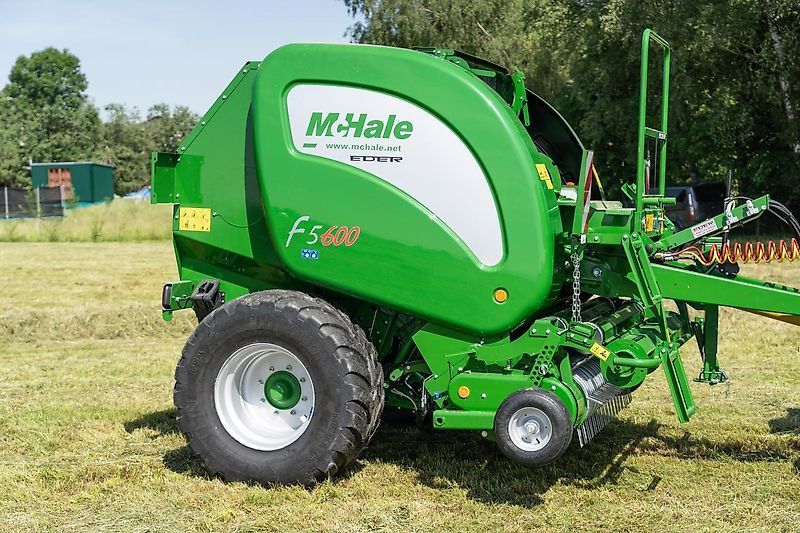E-FARM: McHale F 5600 - Presse à balles - id GQVGVP7 - Année: 2022 - Allemagne