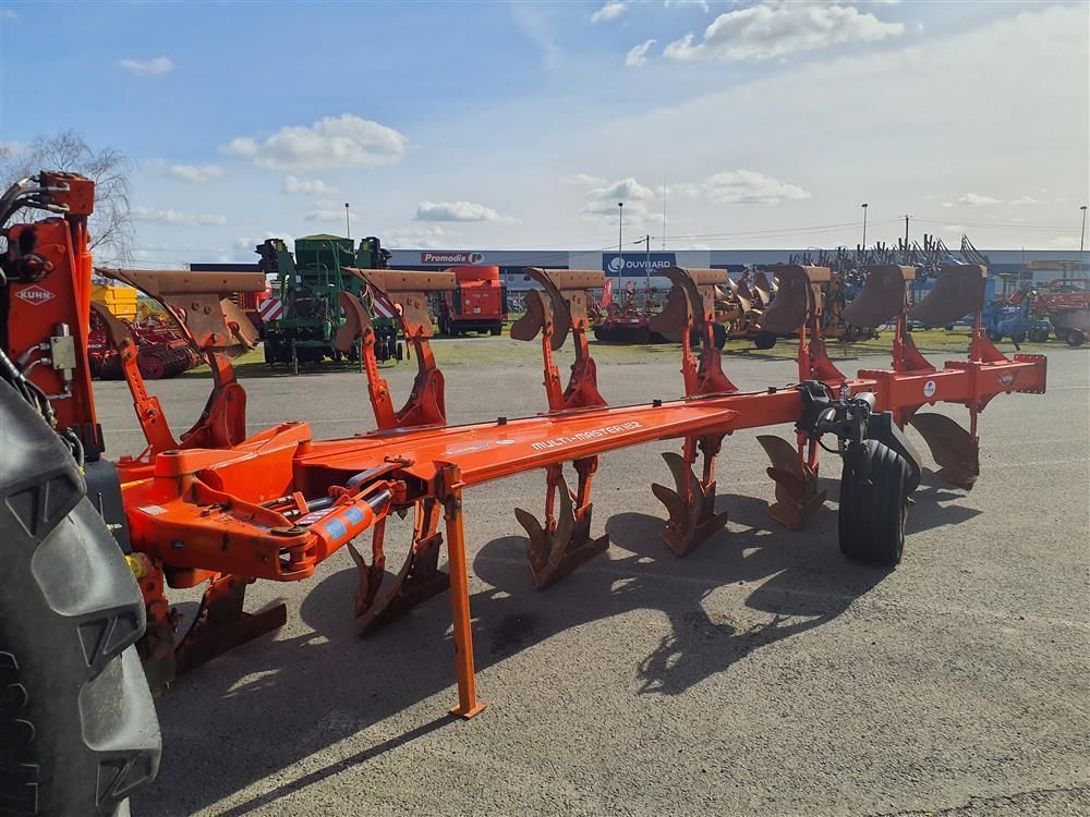 E-FARM: Kuhn mm 182 7t - Plough - id AHFA3AB - €15,500 - Year of construction: 2011 - France