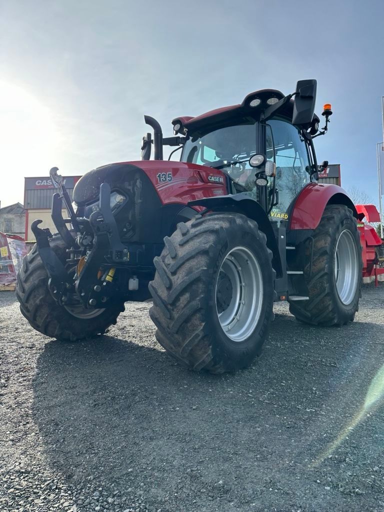 Case IH Maxxum 135 CVX Tractor €79,000