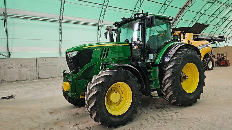 John Deere 6210 R Traktor 55 500 €