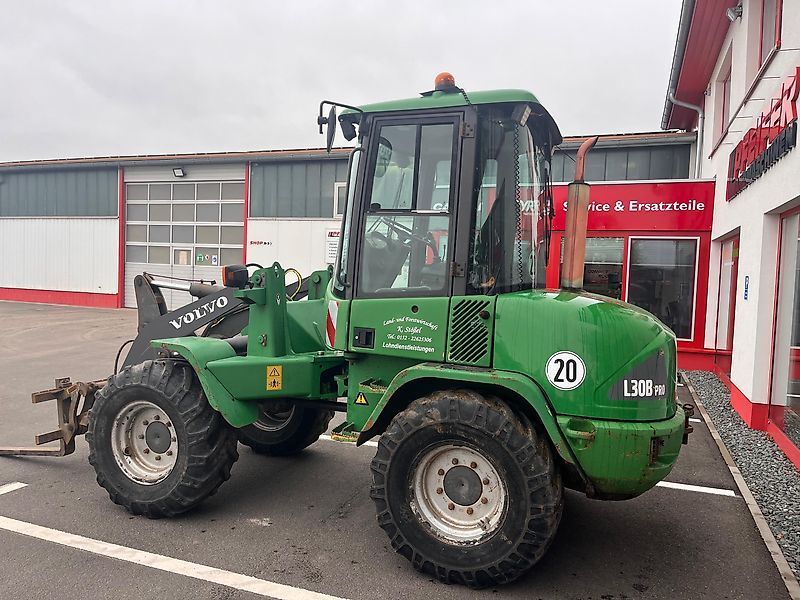 VOLVO l 30 b Pala gommata 22.000 €