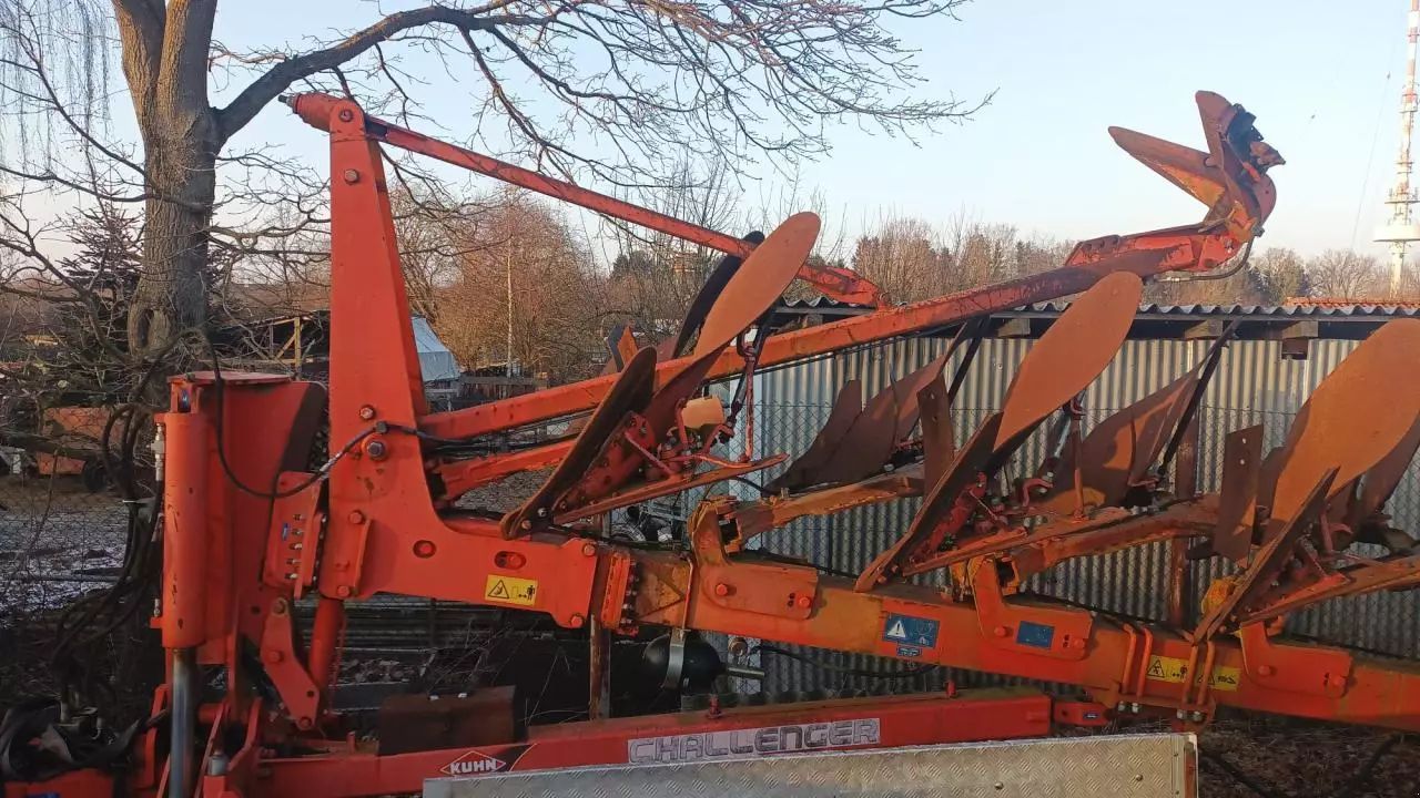 Kuhn challenger Aratro 12.990 €