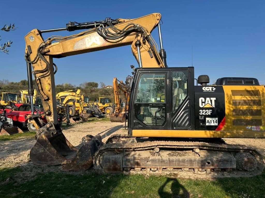 Caterpillar 323 f ln Excavadora de orugas