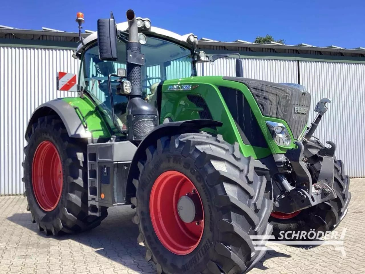 E-FARM: Fendt 824 Vario ProfiPlus - Tracteur - id HACCELM - 119 885 € - Année: 2021 - Lecture du nombre d'heure: 4 419,Puissance du moteur (chevaux): 246,Allemagne