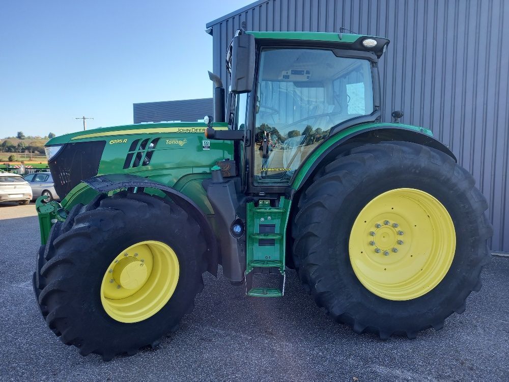 E-FARM: John Deere 6195 R - Tracteur - id KV7YDVX - 127 000 € - Année: 2018 - Lecture du nombre d'heure: 2 050,Puissance du moteur (chevaux): 195,France