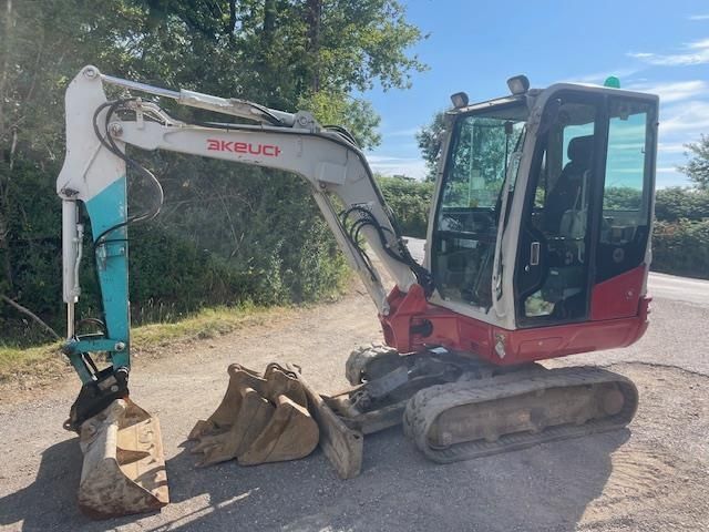 Takeuchi tb230 Mini-pelle 17 837 €
